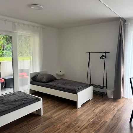 Zentral & Ruhig - Fuer 6 Gaeste In Lage! Lejlighed