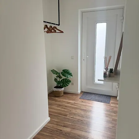 Zentral & Ruhig - Fuer 6 Gaeste In Lage! Lejlighed Königswinter