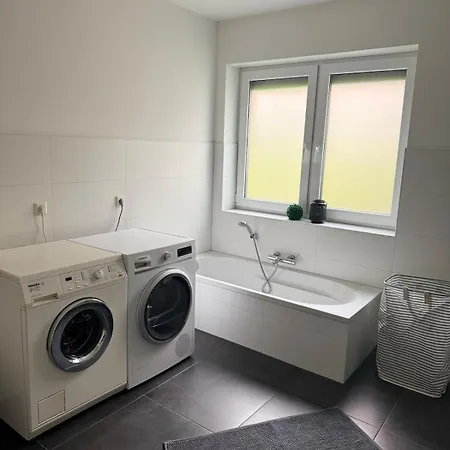 Zentral & Ruhig - Fuer 6 Gaeste In Lage! Königswinter