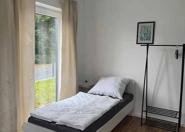Zentral & Ruhig - Fuer 6 Gaeste In Lage! Appartement *